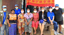 Resident Coordinator of Thailand meets with migrants in Tak province regarding the impacts of COVID-19.