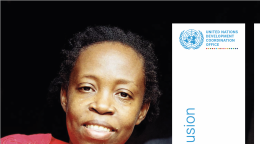 La portada de la publicación muestra a una mujer con muletas que sonríe a la cámara.