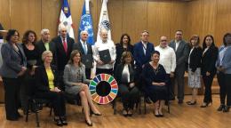 صورة جماعية لمن حضروا توقيع اتفاقية تعاون في الجمهورية الدومينيكية.