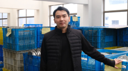 Ying Changbin a transformé son entreprise d’ustensiles de cuisine grâce à l’appui du ministère chinois de la Gestion des urgences.