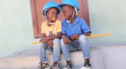 Deux enfants en Haïti.