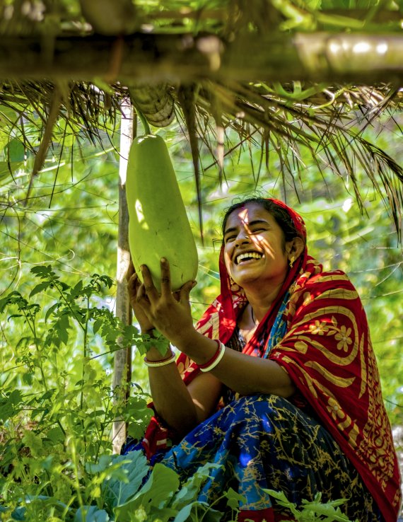 A woman farmer in Bangladesh.