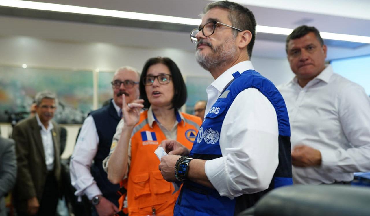 La ONU y el Gobierno trabajan juntos para responder a COVID-19.