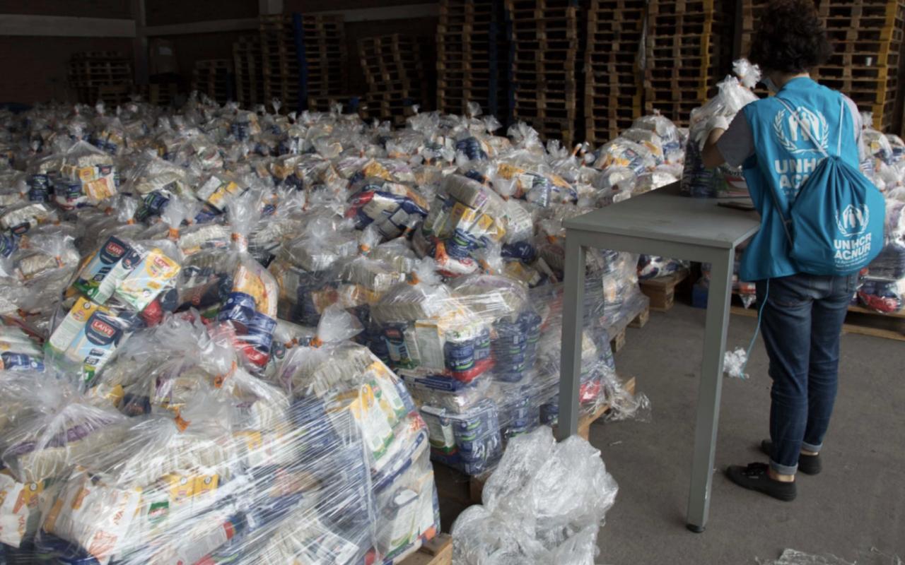 Le HCR fait l'inventaire des produits emballés et prêts à être distribués à la communauté