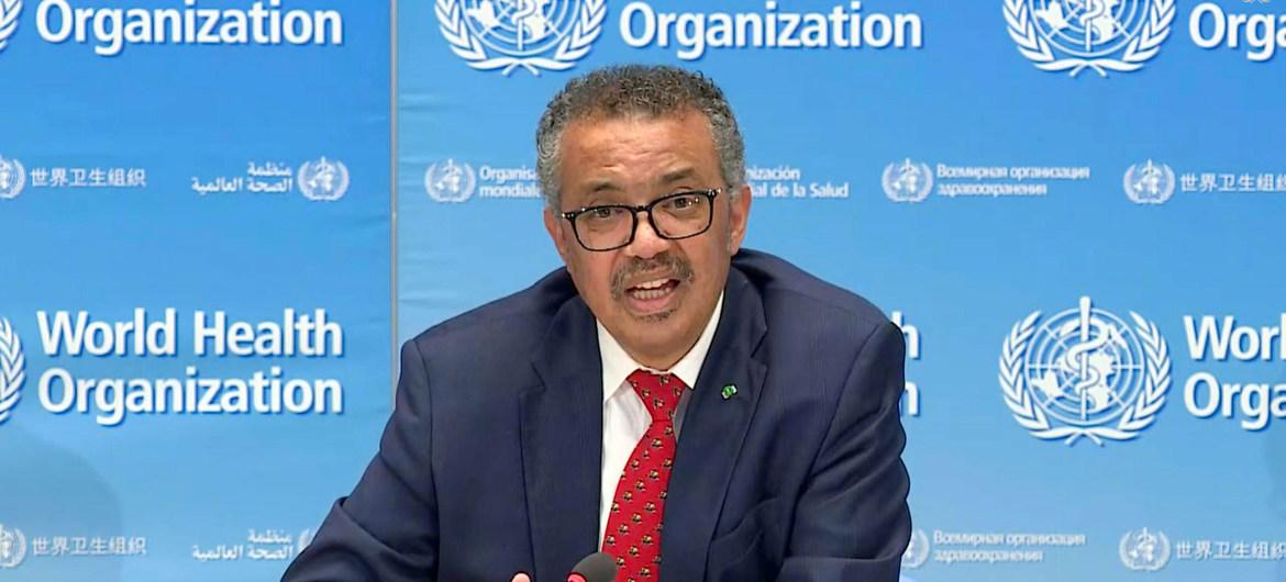 Le Dr Tedros Adhanom Ghebreyesus, Directeur général de l'OMS, s'exprime à la tribune.