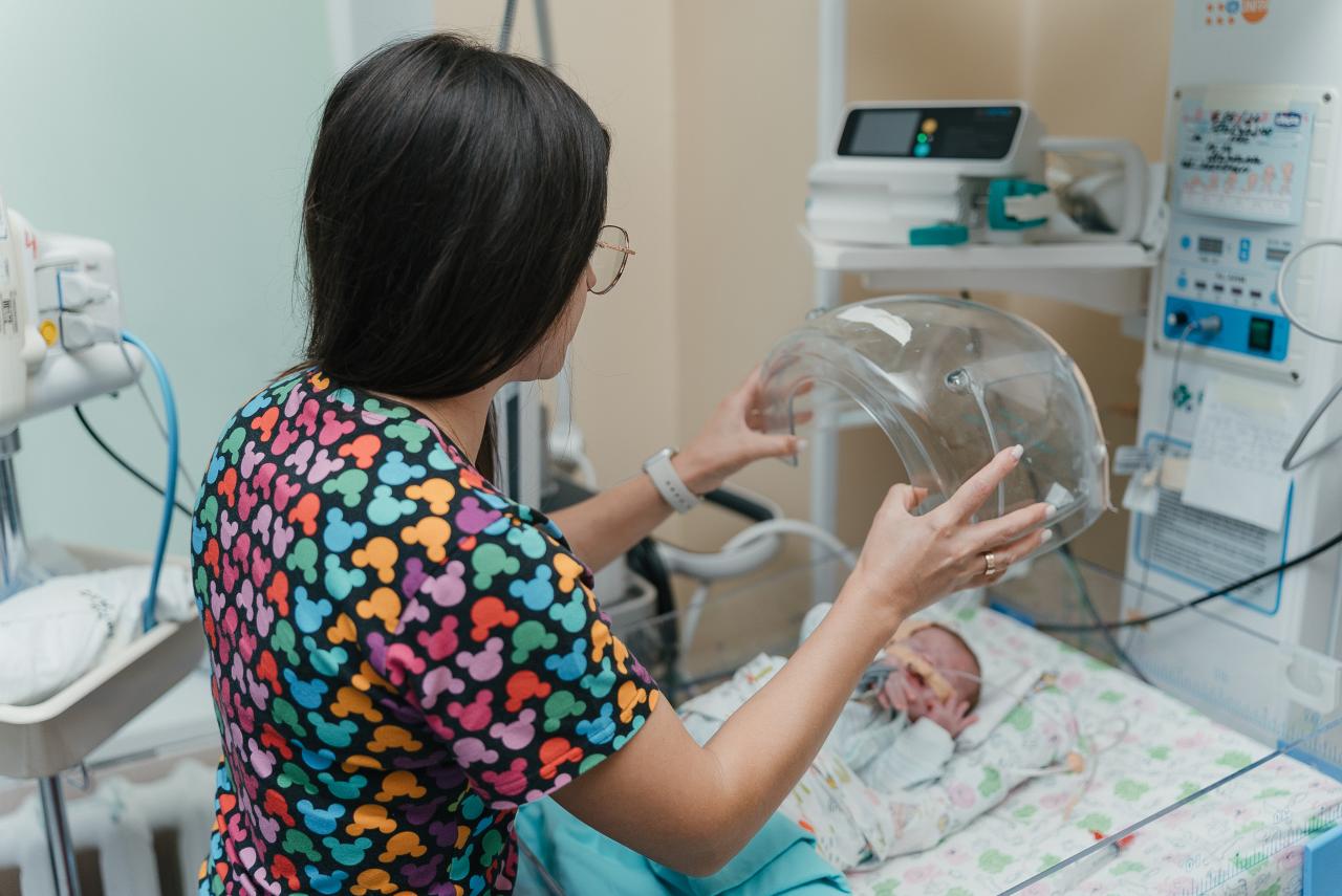  Neonatologist paediatrician Dr. Natalia Prodan taking care of Matei