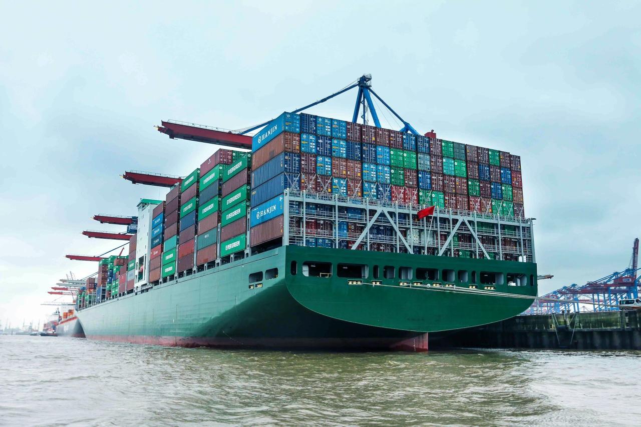 Container ship