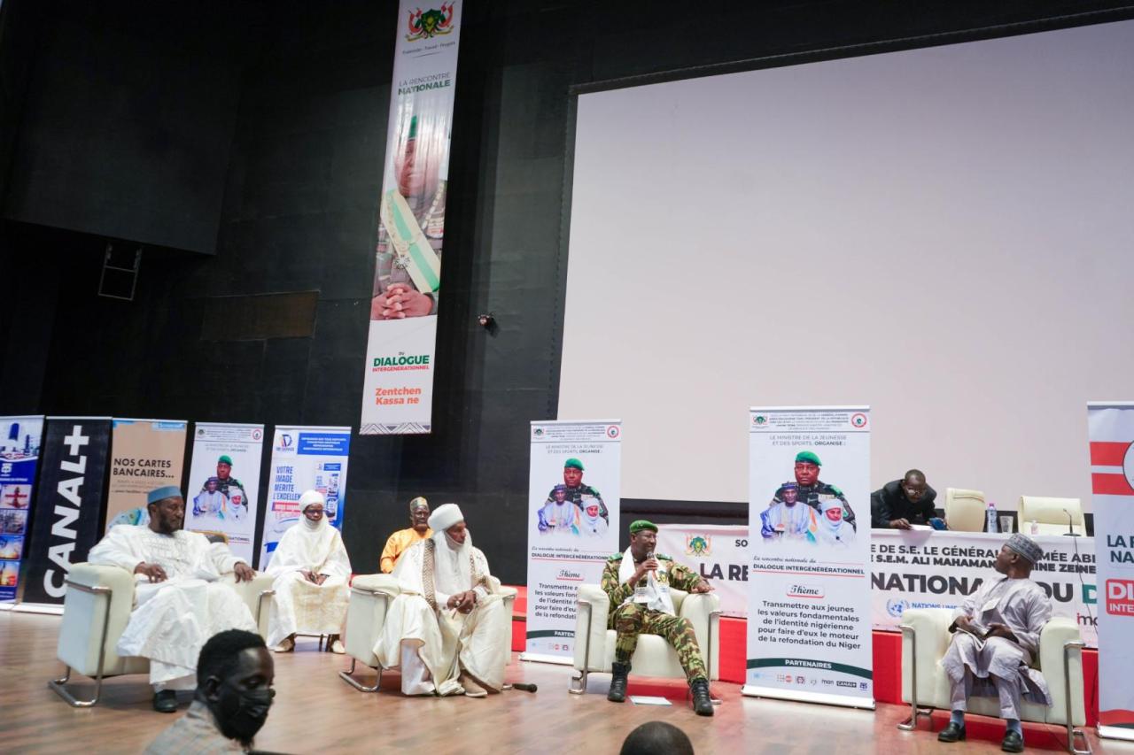 Panel d’échanges entre autorités, leaders traditionnels et forces de défense
