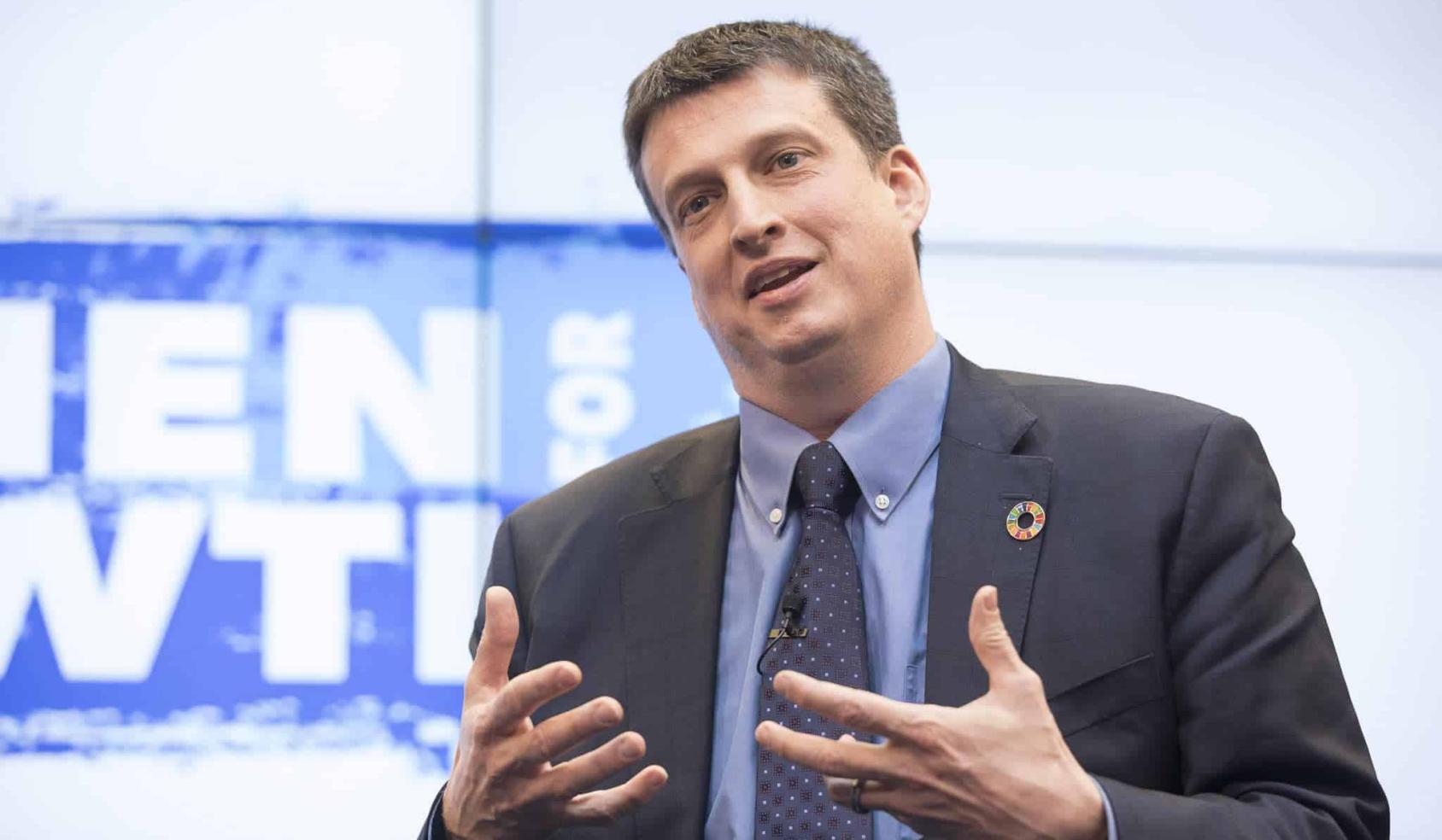 Robert Kirkpatrick, Director Ejecutivo de UN Global Pulse hablando en un evento.