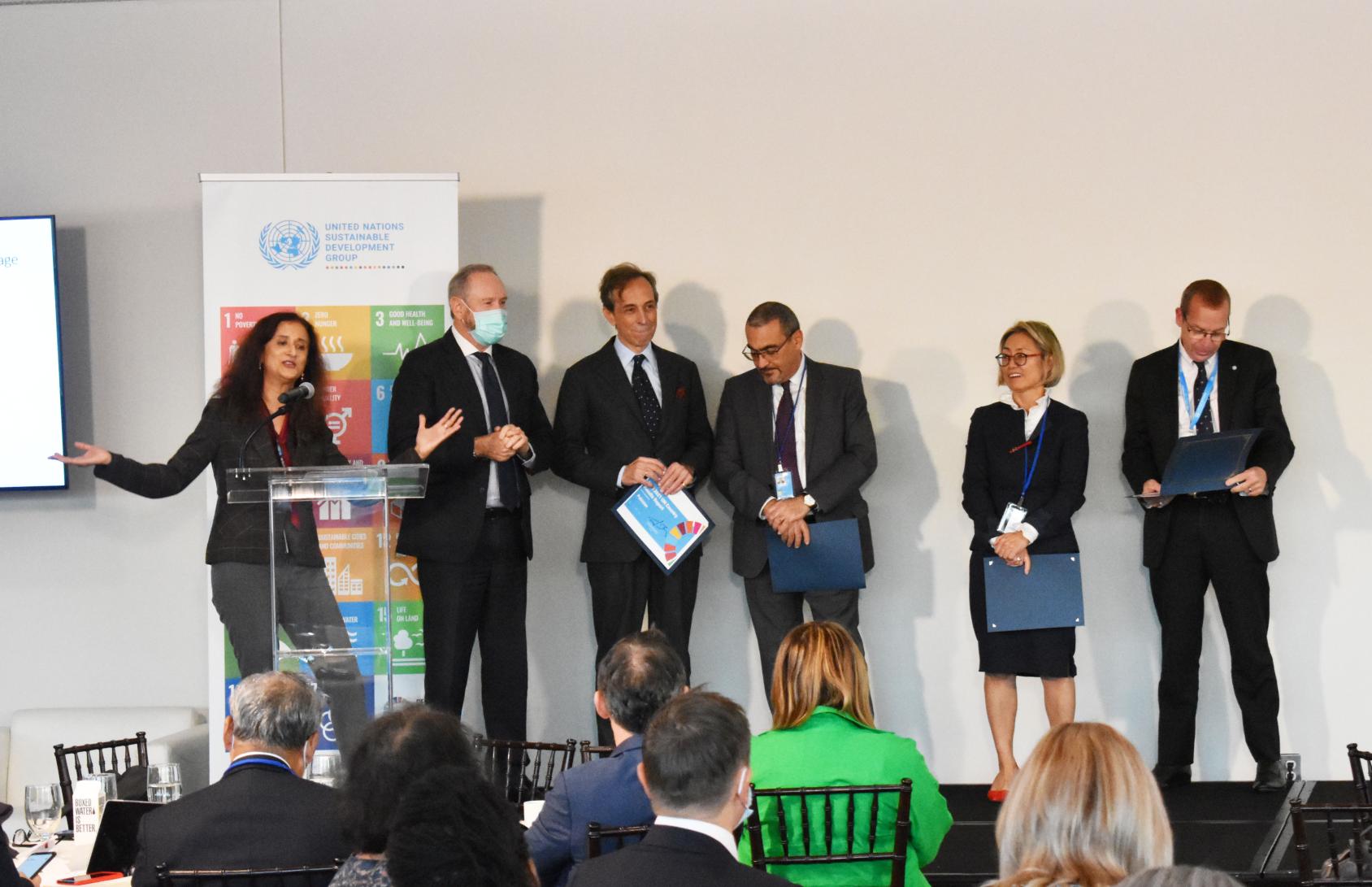 حفل توزيع الجوائز عن أفضل تقارير النتائج المشتركة السنوية لفرق الأمم المتحدة.