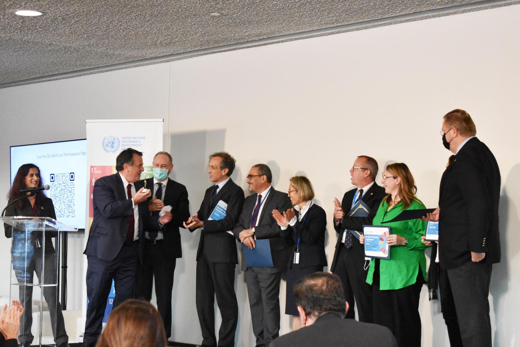 حفل توزيع الجوائز عن أفضل تقارير النتائج المشتركة السنوية لفرق الأمم المتحدة.