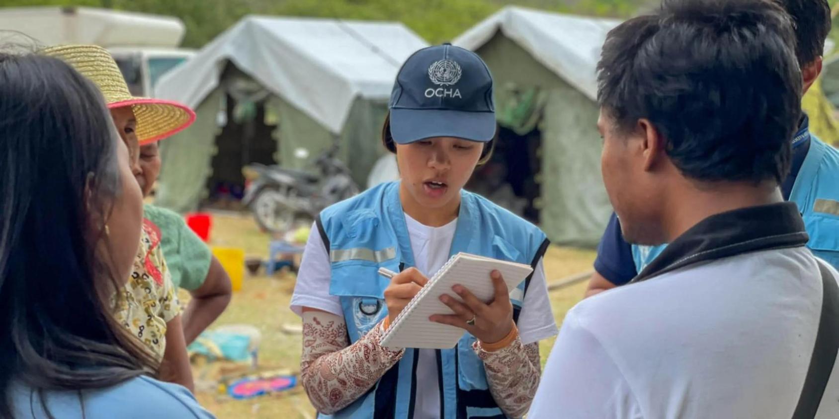 OCHA and UNDAC teams meet displaced families in Sagaing