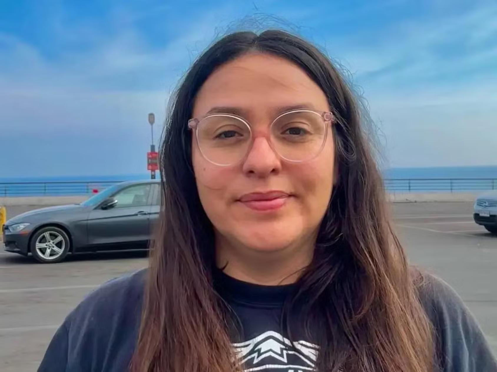 Meredith Cortés Bravo, fondatrice d'Apañales, un réseau local de soutien aux aidants familiaux dans les communautés vulnérables. 