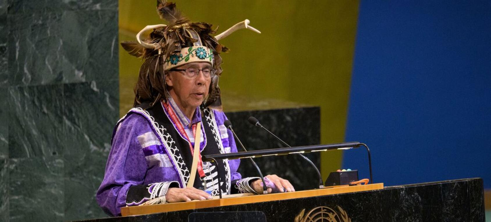 Un chef de la nation Onondaga, prend la parole à l'ouverture de la 25e session du Forum permanent des Nations Unies sur les questions autochtones.