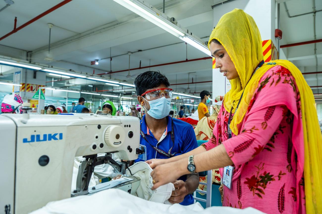En todos los continentes y comunidades, los pueblos se están levantando para hacer frente a uno de los desafíos más urgentes de nuestra era: cómo asegurar que todos, en especial, jóvenes, mujeres y la población vulnerable, tengan acceso a empleos de calidad.