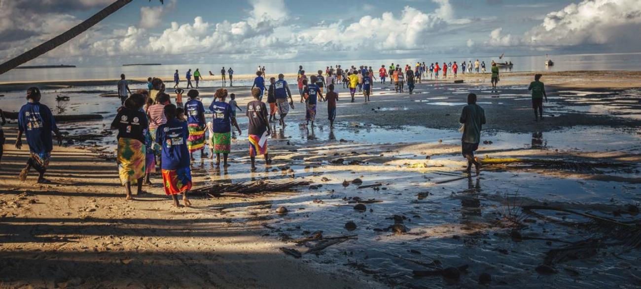 تسببت الكوارث الطبيعية في نزوح 7.3 مليون طفل في عام 2021