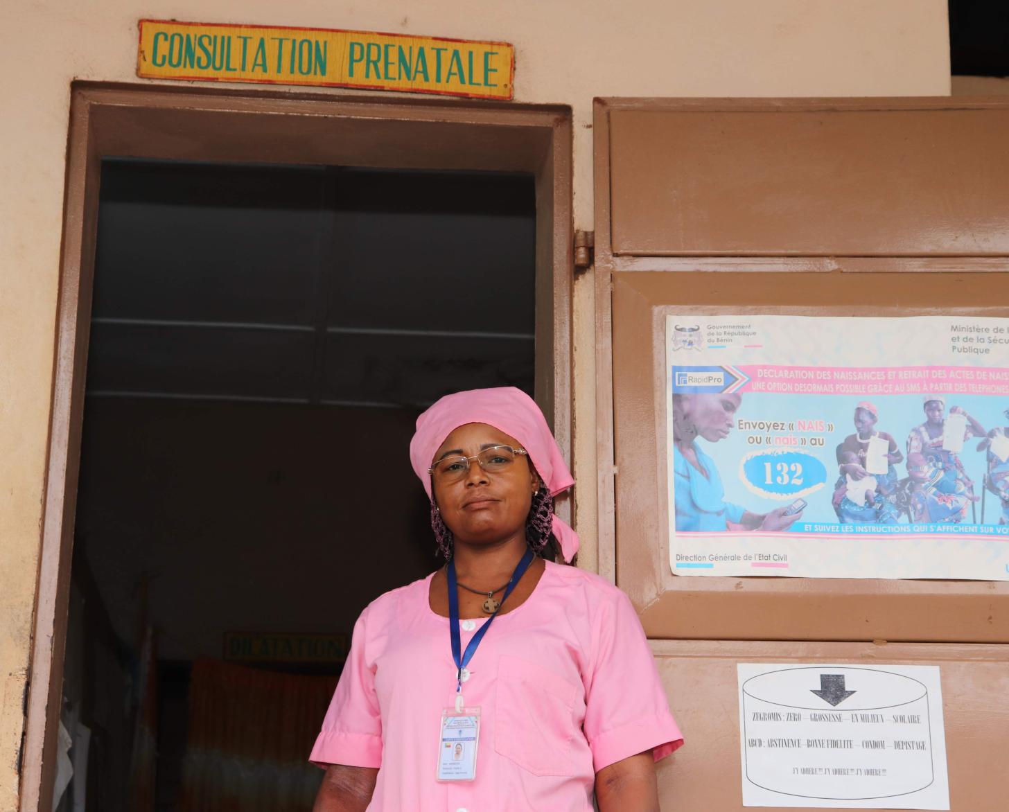 A new phone line is publicized in health centers and other sites, with help from UNICEF and other UN agencies.