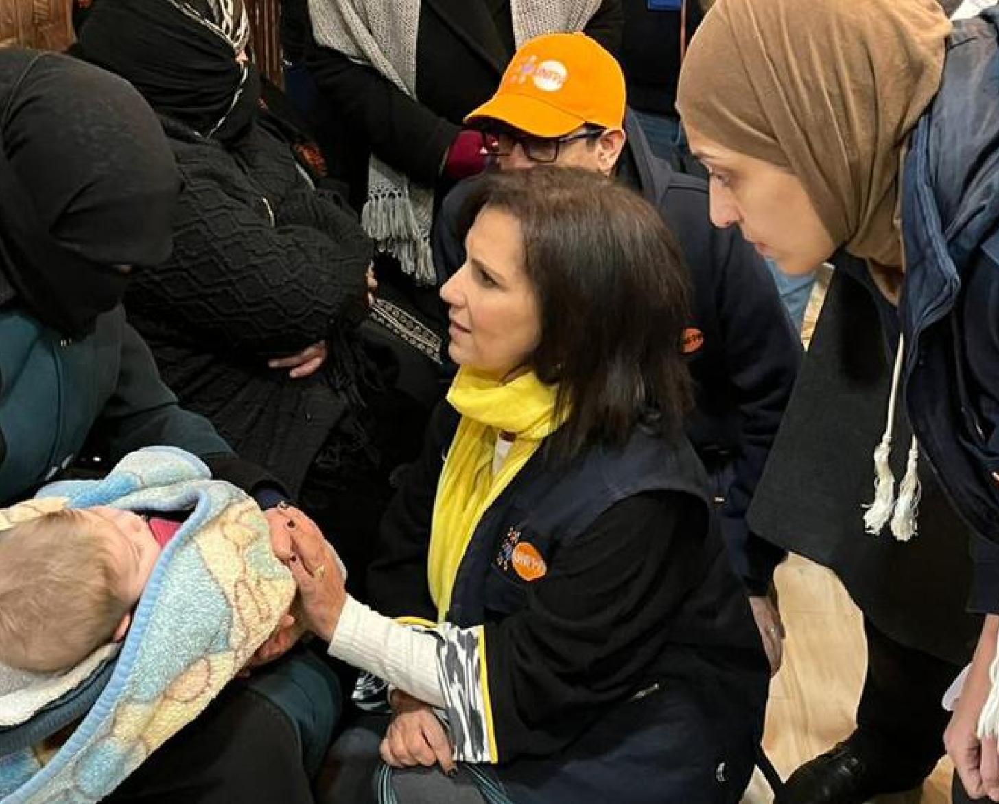 叙利亚发生地震后，联合国人口基金阿拉伯国家区域主任贝克探访灾区阿勒颇。