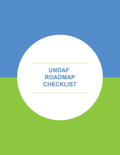 Portada del documento con un fondo azul y verde, y el título en inglés dentro de un círculo blanco.